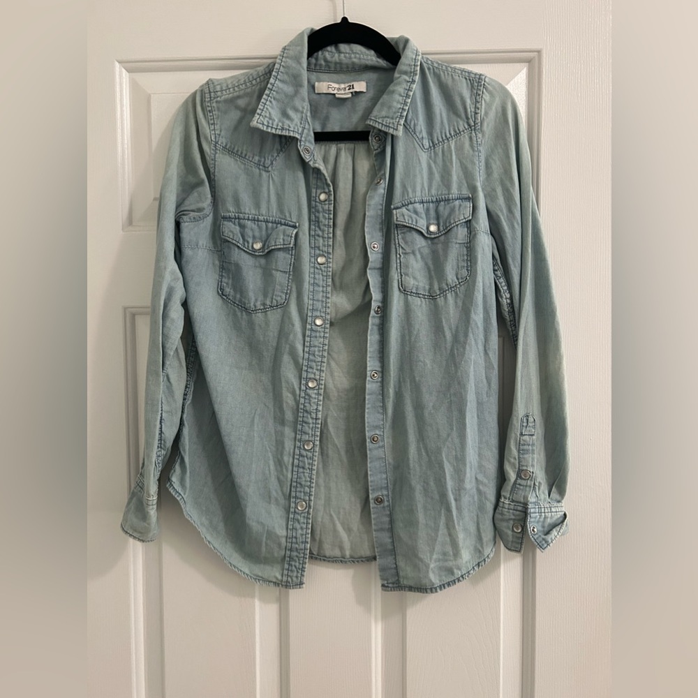 Women’s Long Sleeve Chambray Shirt
